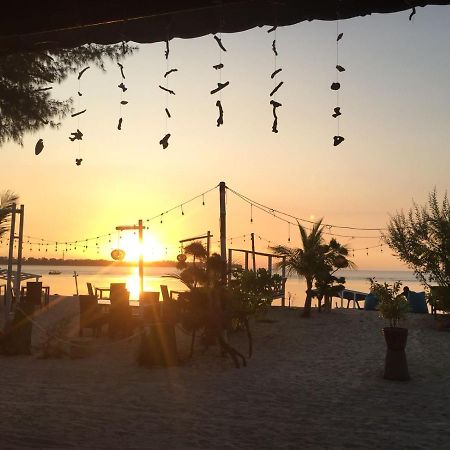 Saeri Matahari Bungalow Gili Air Exteriör bild