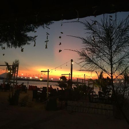 Saeri Matahari Bungalow Gili Air Exteriör bild