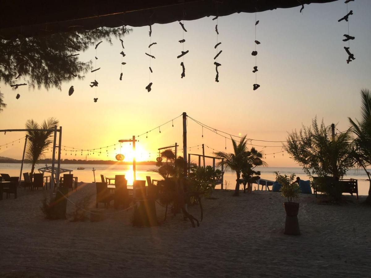 Saeri Matahari Bungalow Gili Air Exteriör bild