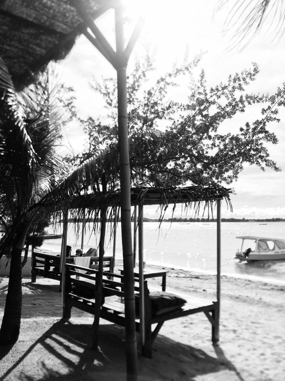 Saeri Matahari Bungalow Gili Air Exteriör bild