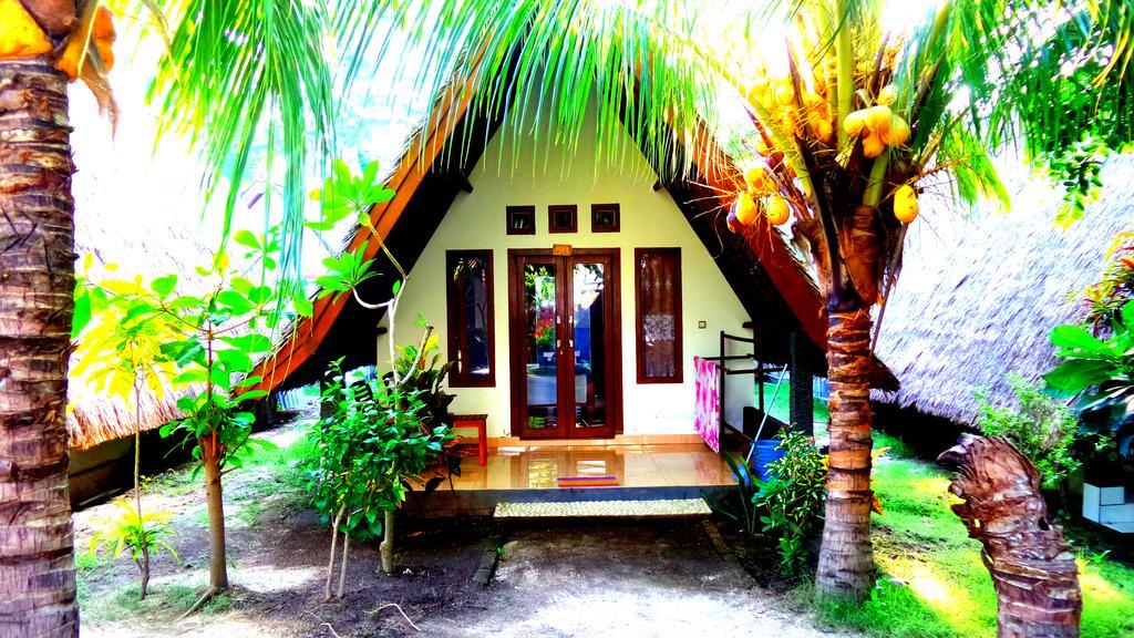 Saeri Matahari Bungalow Gili Air Exteriör bild