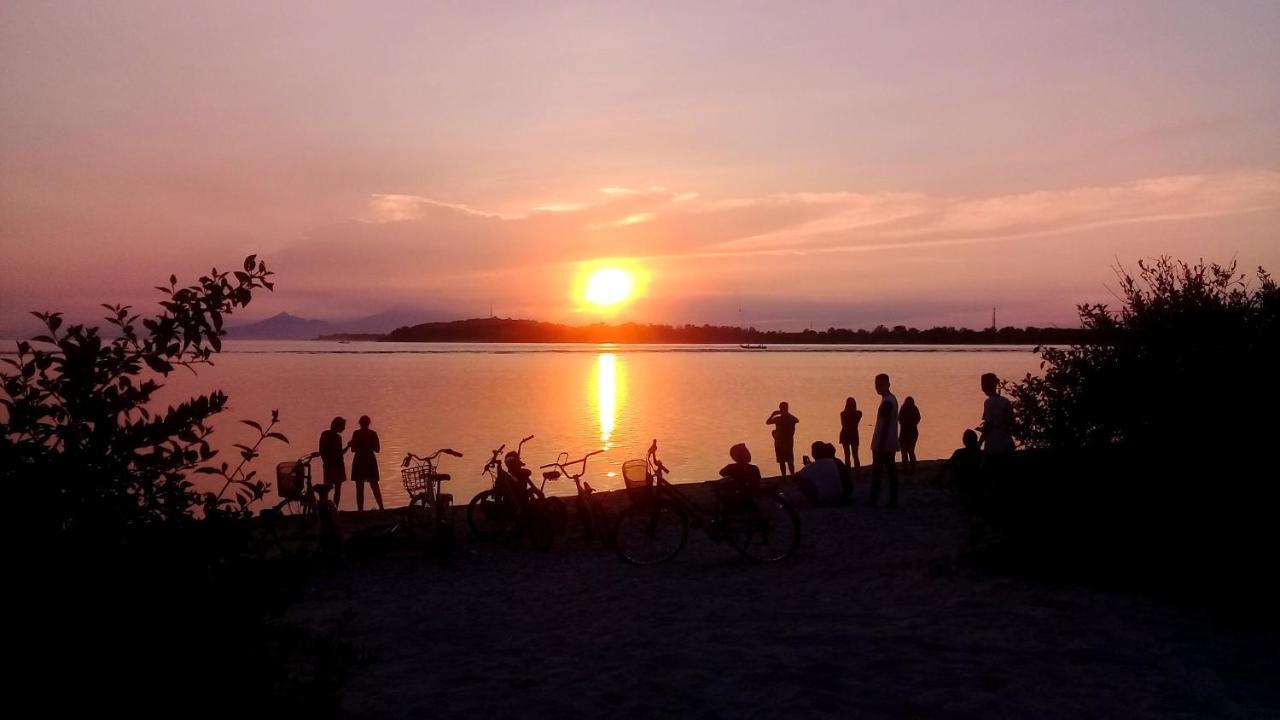 Saeri Matahari Bungalow Gili Air Exteriör bild
